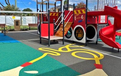 Australischer Spielplatz zum Gedenken an RFS-Feuerwehrleute gewidmet