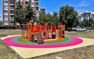 Parque infantil em Skopje, Macedónia do Norte