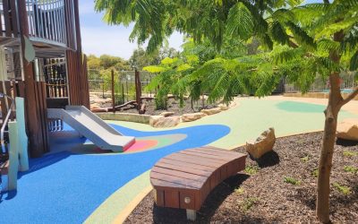 Renovação recente no parque infantil sensorial de Piney Lakes